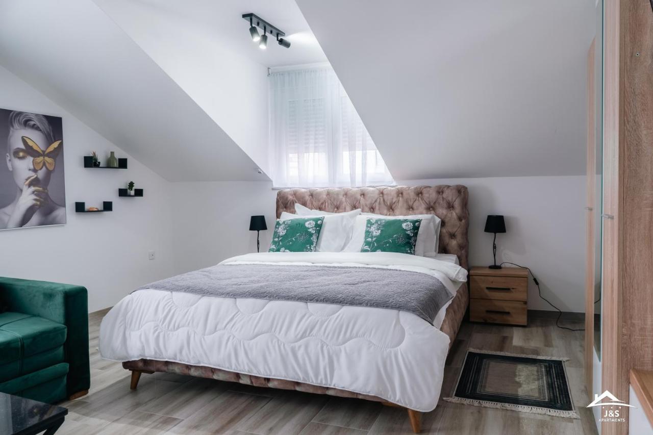 J&S Apartments Ni Eksteriør billede