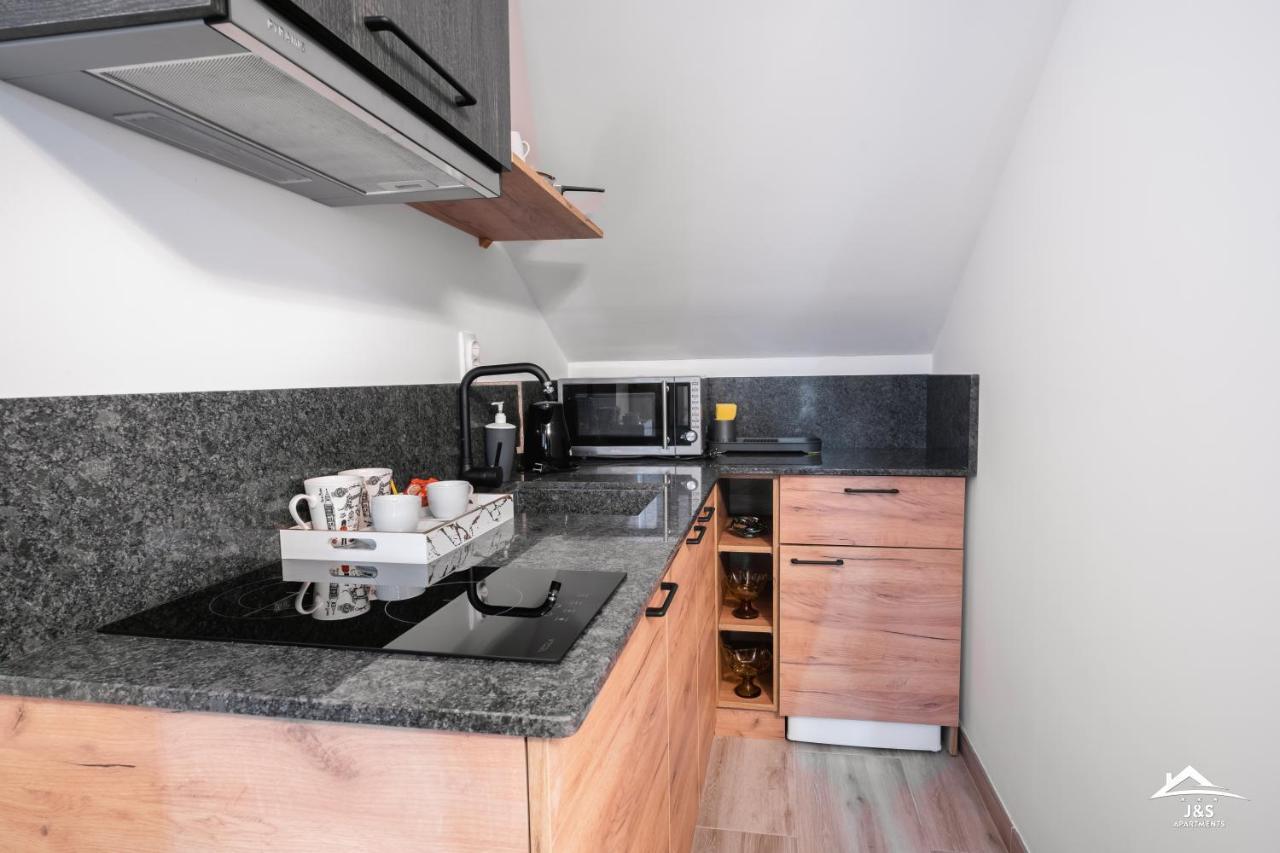J&S Apartments Ni Eksteriør billede